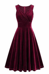 Burgundy kurzes A-Linie Vintage Kleid aus den 1950er Jahren mit V-Ausschnitt